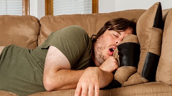 脑梗并不会突然来临 40岁后有4个表现极有可能是脑梗