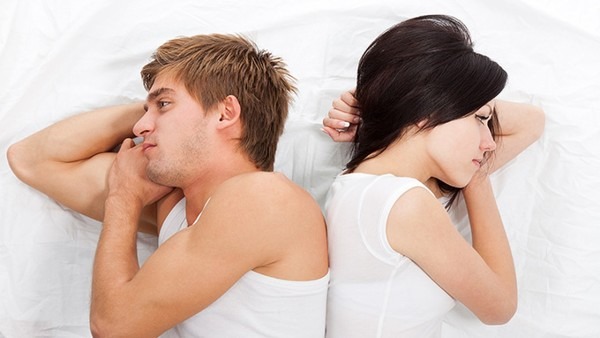 男人主动分床睡意味着什么？分床睡的男人都在干嘛