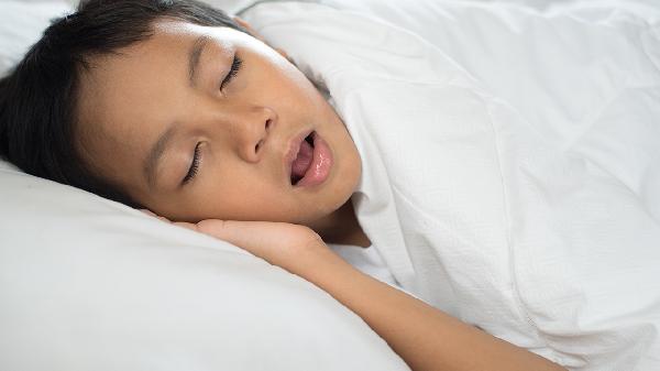 晚上睡觉半夜总醒醒了不容易睡着