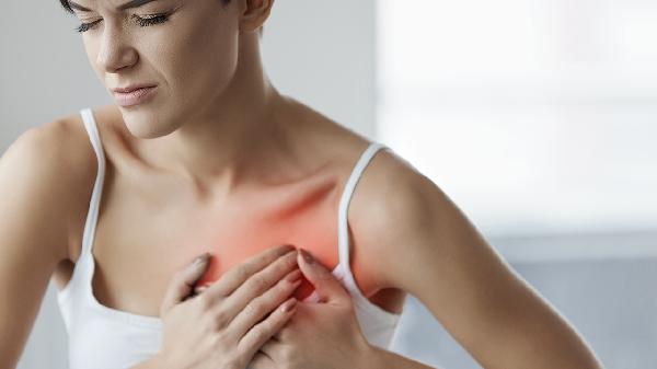 乳頭下垂是什么原因引起的 四個原因會導(dǎo)致乳頭下垂