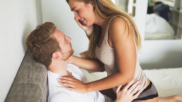 夫妻间感染乙肝的几率高吗 夫妻间怎么避免乙肝遗传