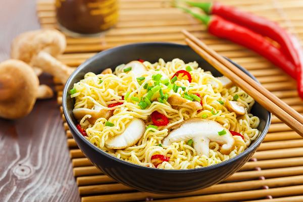 咸鱼翻身？方便面不属于“垃圾食品”，没有致癌风险