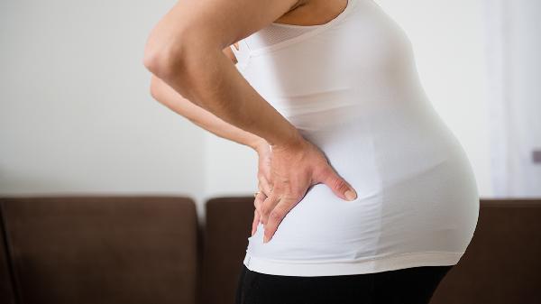 孕婦胸悶氣短是怎么回事 淺析孕婦胸悶氣短的3個(gè)原因