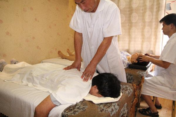 牙疼按摩什么穴位能缓解 中医3穴位疗法来帮你