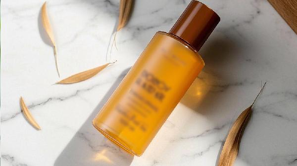 保濕乳液的正確用法 水嫩光滑養出來(lái)