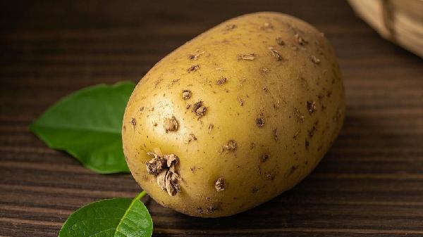 爱吃土豆更长寿？研究发现：土豆有3大营养价值，但千万别吃错！