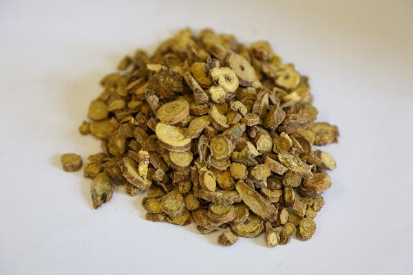 胃糜烂吃中药好还是西药好
