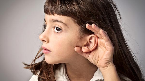 5歲孩子一只耳朵疼怎么回事
