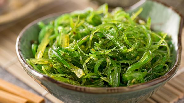珍珠粉加海藻怎么调面膜