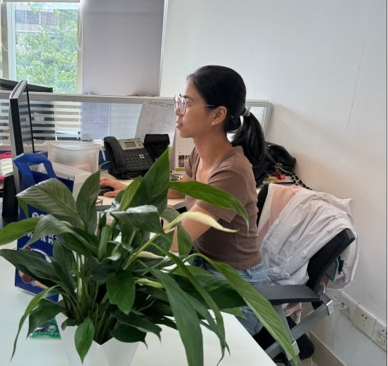 谁说我们不摘镜？东莞华厦员工亲证：5分钟告别500度近视！
