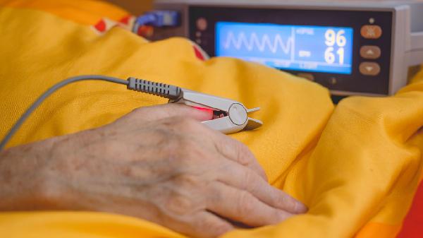 竇性心律不齊、電軸不偏