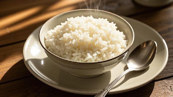 米飯有點(diǎn)夾生是要多蒸一會(huì )嗎