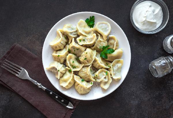 冷凍餃子沒煮熟吃了會怎樣