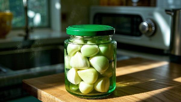 臘八蒜和糖蒜什么區別