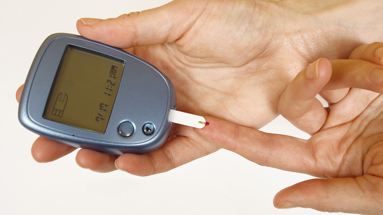 空腹血糖5.6mmol/L怎么办