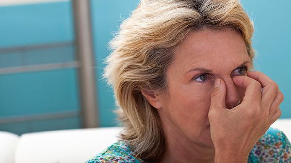 如何消除頸部皺紋