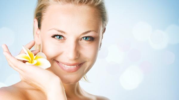 美白牙齒用什么效果好