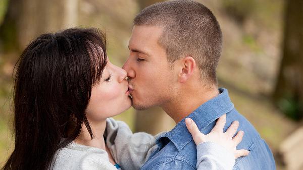 女孩子吃虾会性早熟吗