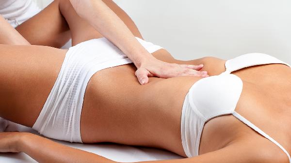 腸胃不舒服如何按摩