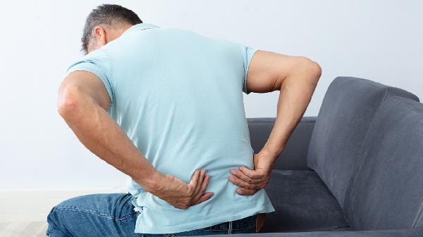 后背肌肉鍛煉最簡(jiǎn)單三個(gè)動(dòng)作是什么