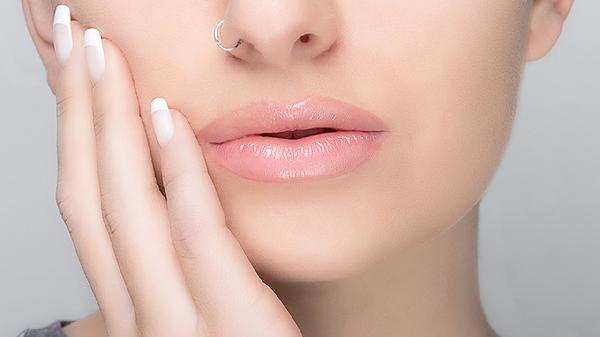 牙出現(xiàn)酸痛是怎么回事