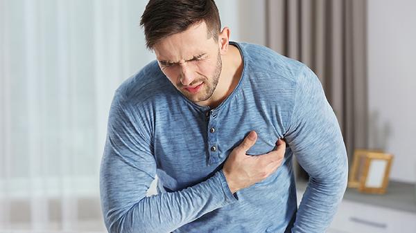 心悸想吐惡心怎么回事