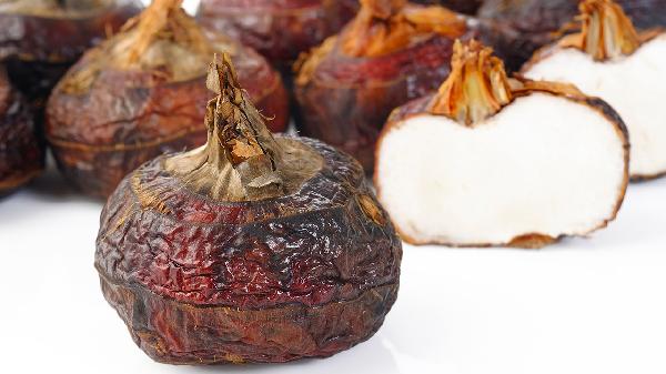 荸荠带皮煮还是削了煮好