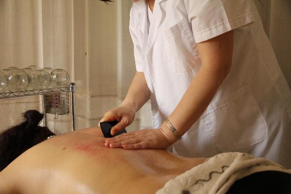 刮痧可以刮腿部哪個位置