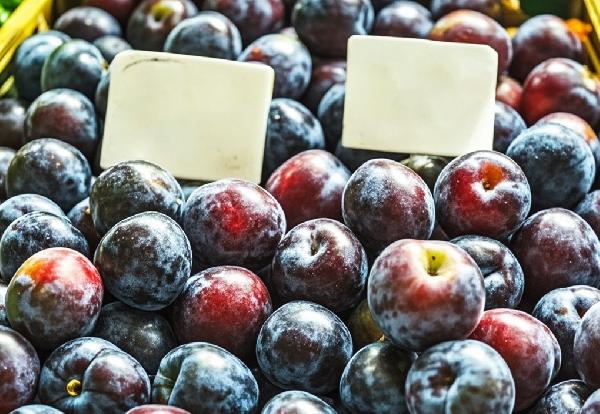 吃了李子能不能喝水