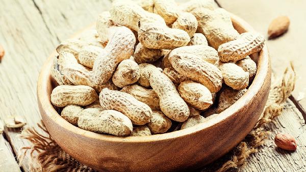 剝花生皮小妙招30秒怎么做