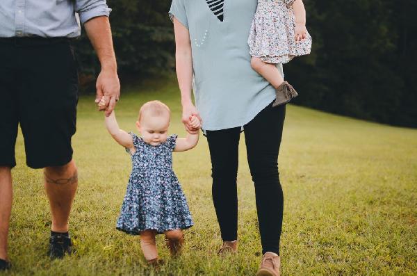 父母在孩子犯錯誤的時候該怎么做