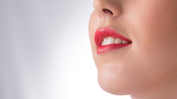 自體脂肪填充臉頰能捏嗎