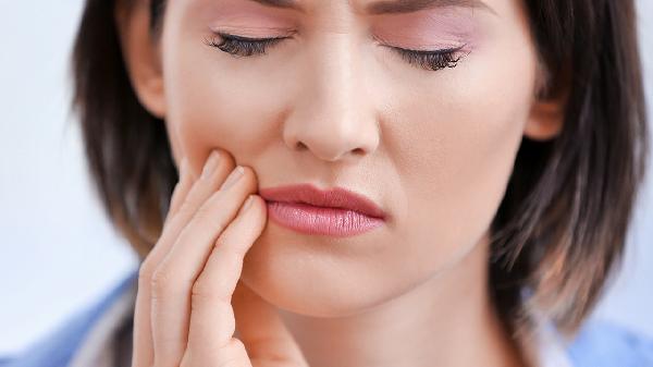 下牙縫越來(lái)越大怎么回事