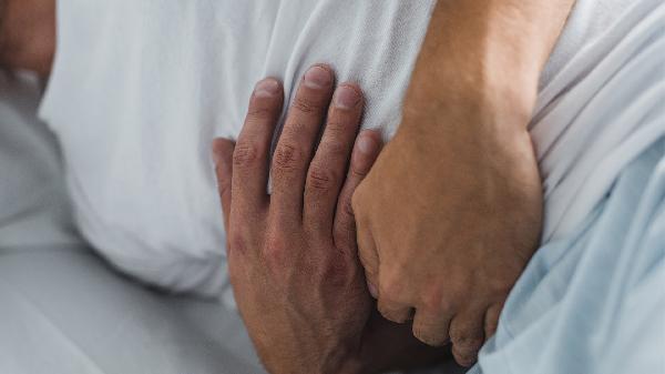 中耳膽脂瘤手術(shù)后耳朵流血水正常嗎