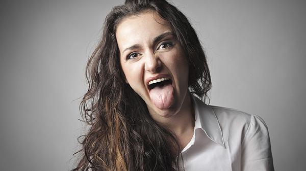 女性上火尿道口刺痛