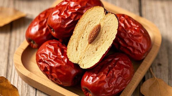 怎樣挑選優(yōu)質(zhì)大棗呢