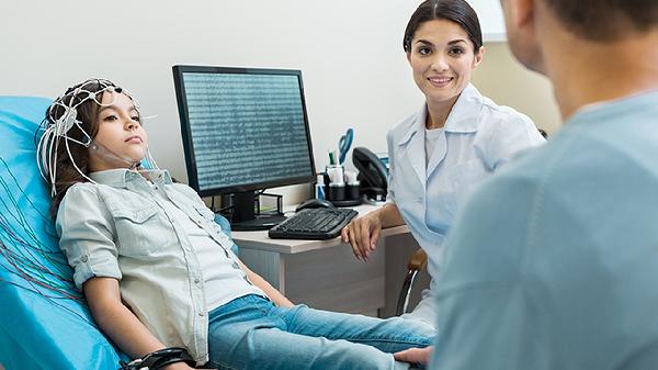 儿童肾病综合征的症状是什么