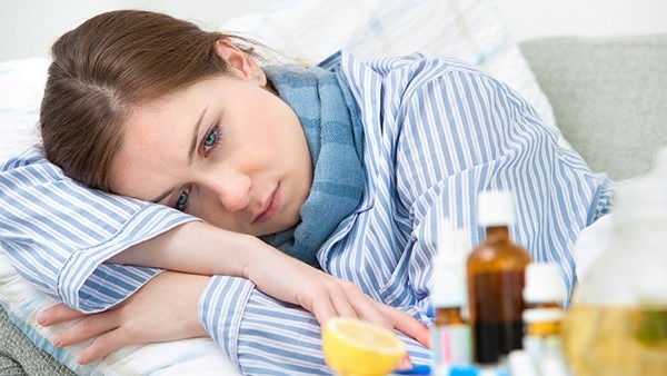 女性经期更容易诱发腹膜炎吗？患月经期腹膜炎该如何治疗？