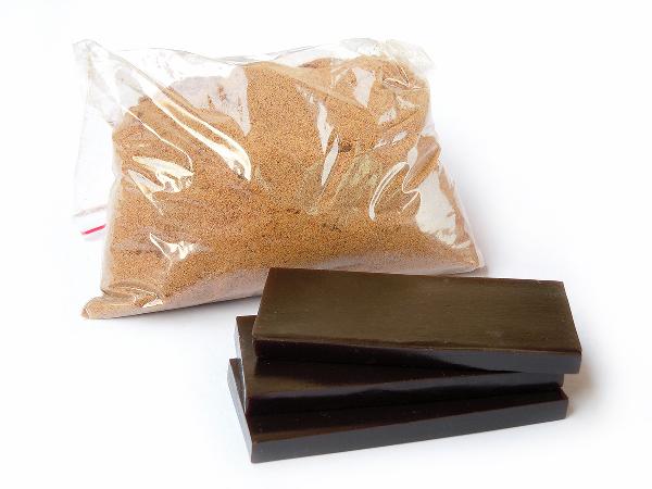 阿膠蛋糕和阿膠固元蛋糕的區(qū)別