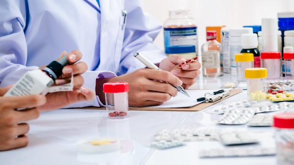 家庭常备有哪些价廉的好药？止泻药蒙脱石散要准备吗