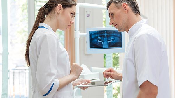 牙齿矫正的后遗症有以下几种