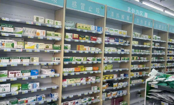 有药店连花清瘟涨价超2倍！官方：网传相关囤药指南不科学