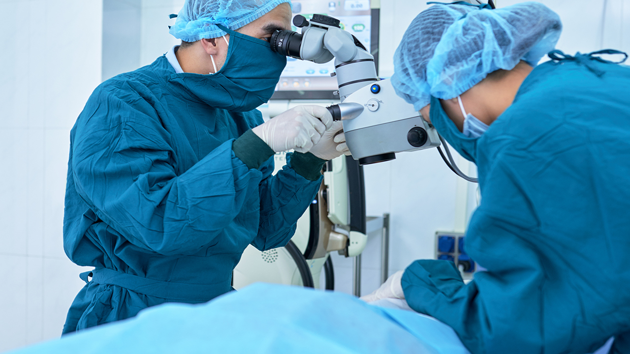 老年人口臭應該怎么治療？8個(gè)有效方法解決口臭