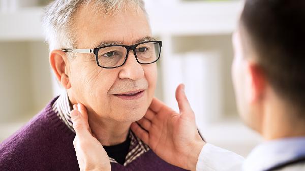 喉咙卡刺做纤维喉准确吗