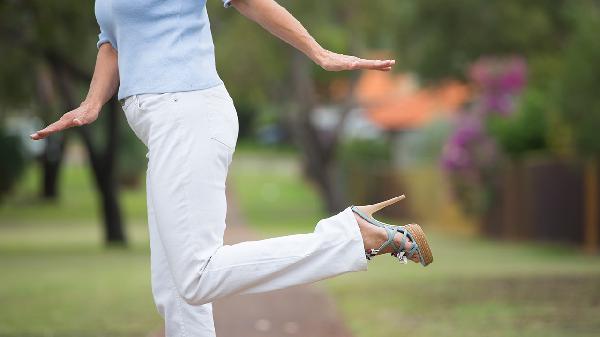 小腿深層肌肉放松對(duì)足底筋膜炎有好處嗎
