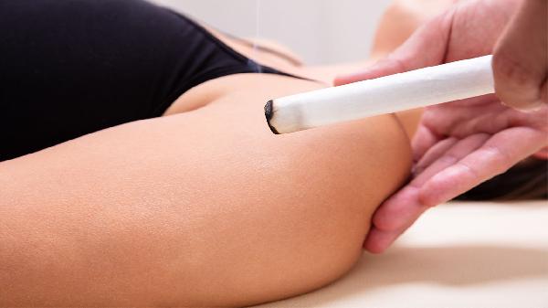 艾灸肚子有什么好處和壞處