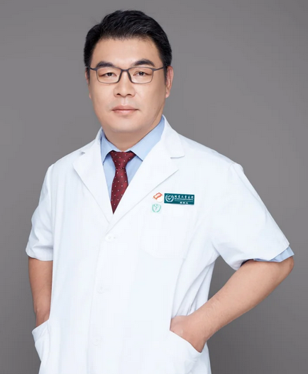 梁树立