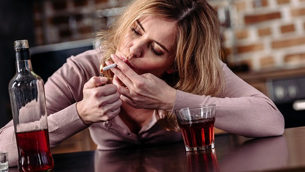 为什么喝酒上头很多人喝完酒以后，会出现头晕和脑袋发重的现象，这种现