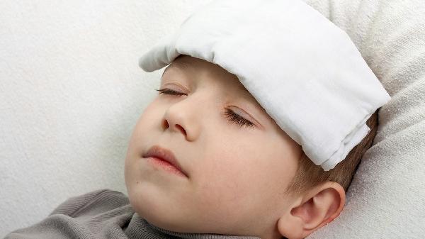 幼儿发烧白细胞低是怎么回事