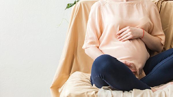 孕中期肚子疼但没有出血是什么原因